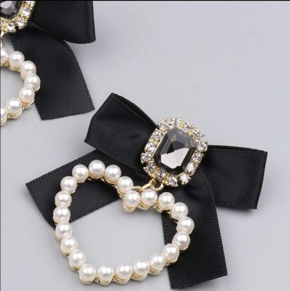 🎀New Black Bow Dangle Earrings - Picture 2 of 3